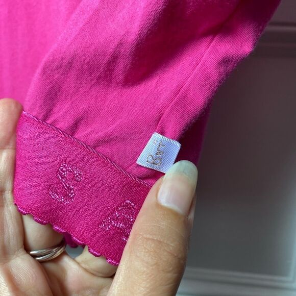 FREE W PURCHASE Savage X Fenty | Cotton Jersey Logo Crop Top in Pink - Picture 10 of 12